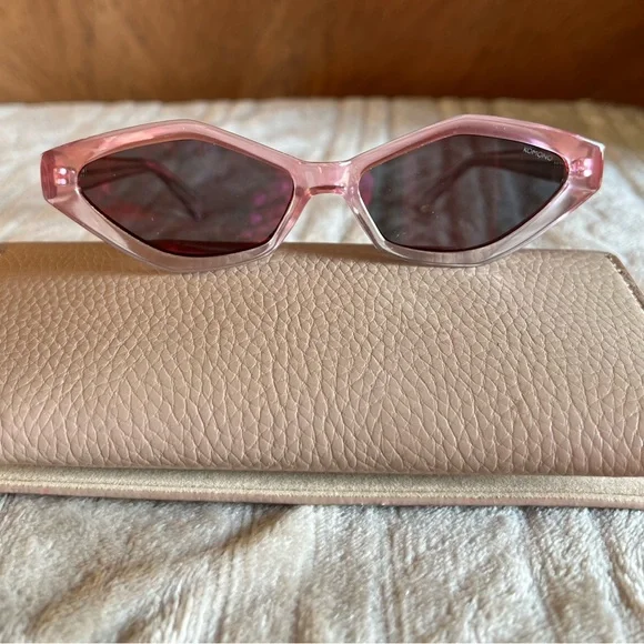 Komono | Accessories | Nwot Komono Vito Diamond Sunglasses  display picture 2